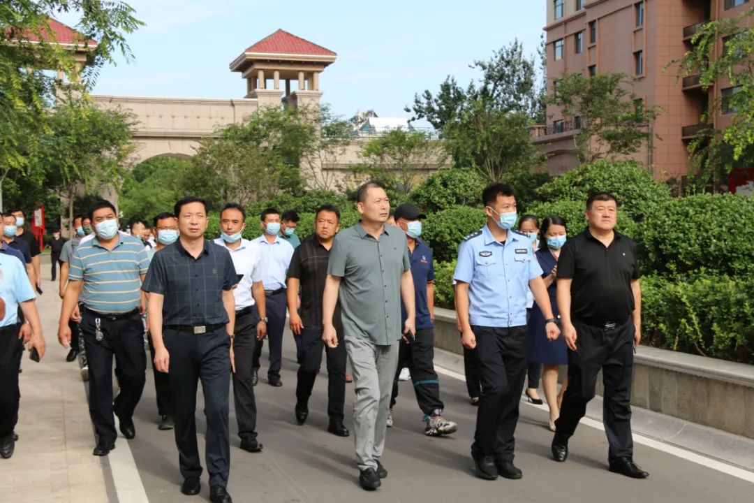 德州市各保安公司來(lái)恒威安保公司參觀(guān)交流安保工作